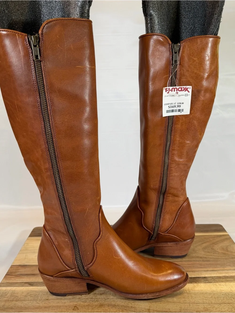 Frye Carson Piping Tall Women’s Leather Riding Boots - Caramel Brown Sz 5.5 NWT